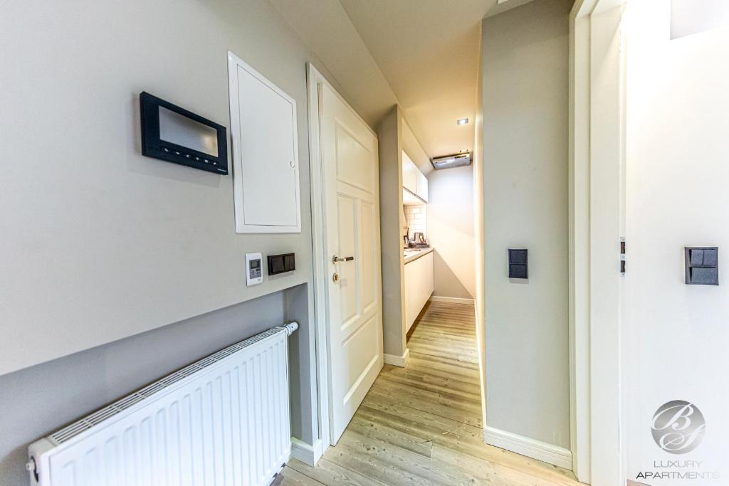 BS Luxury Apartment room 3